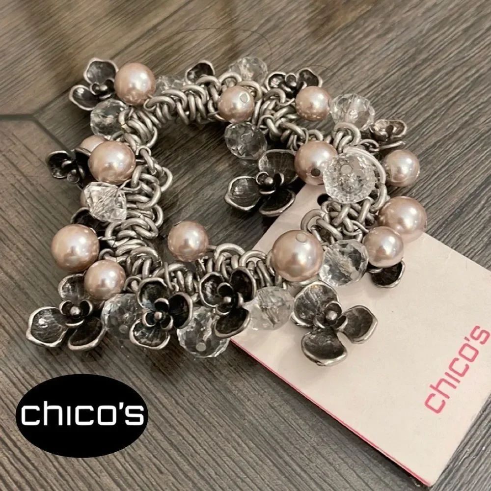 NWT Chico’s Hello Spring Faux Pearl & Antique Silver Flower Stretch Bracelet